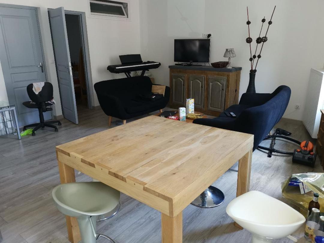 Saint-Chamond Aparthotel Екстериор снимка